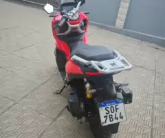 Moto Scooter Urban 2025 com menos de mil km (2025 PAGO)