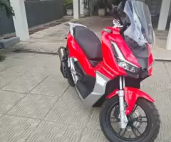 Moto Scooter Urban 2025 com menos de mil km (2025 PAGO)