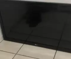 Vendo Tv LG zera sem detalhes ótima , som alto