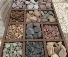 Gramas Terra Preta e Pedras