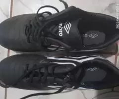 Chuteira da umbro pro 5 society