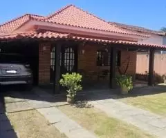 Casa com 3 quartos mobiliada no centro do Maricá (Vendo ou alugo)