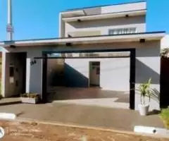 Bela casa em condominio fechado Bella Vitta - Tatui S.P