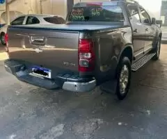 Vende-se CHEVROLET S10 PICK-UP LTZ 2.4 F.POWER 4X2 CD
